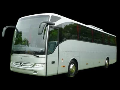 50 kişilik şoförlü kiralık otobüs, önden görünüm